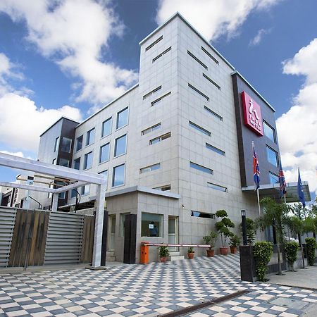 Inde Hotel Chattarpur 新德里 外观 照片