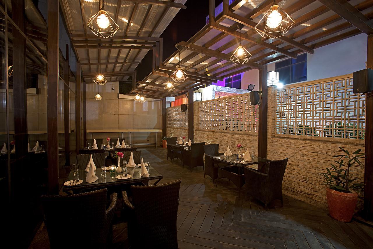 Inde Hotel Chattarpur 新德里 外观 照片