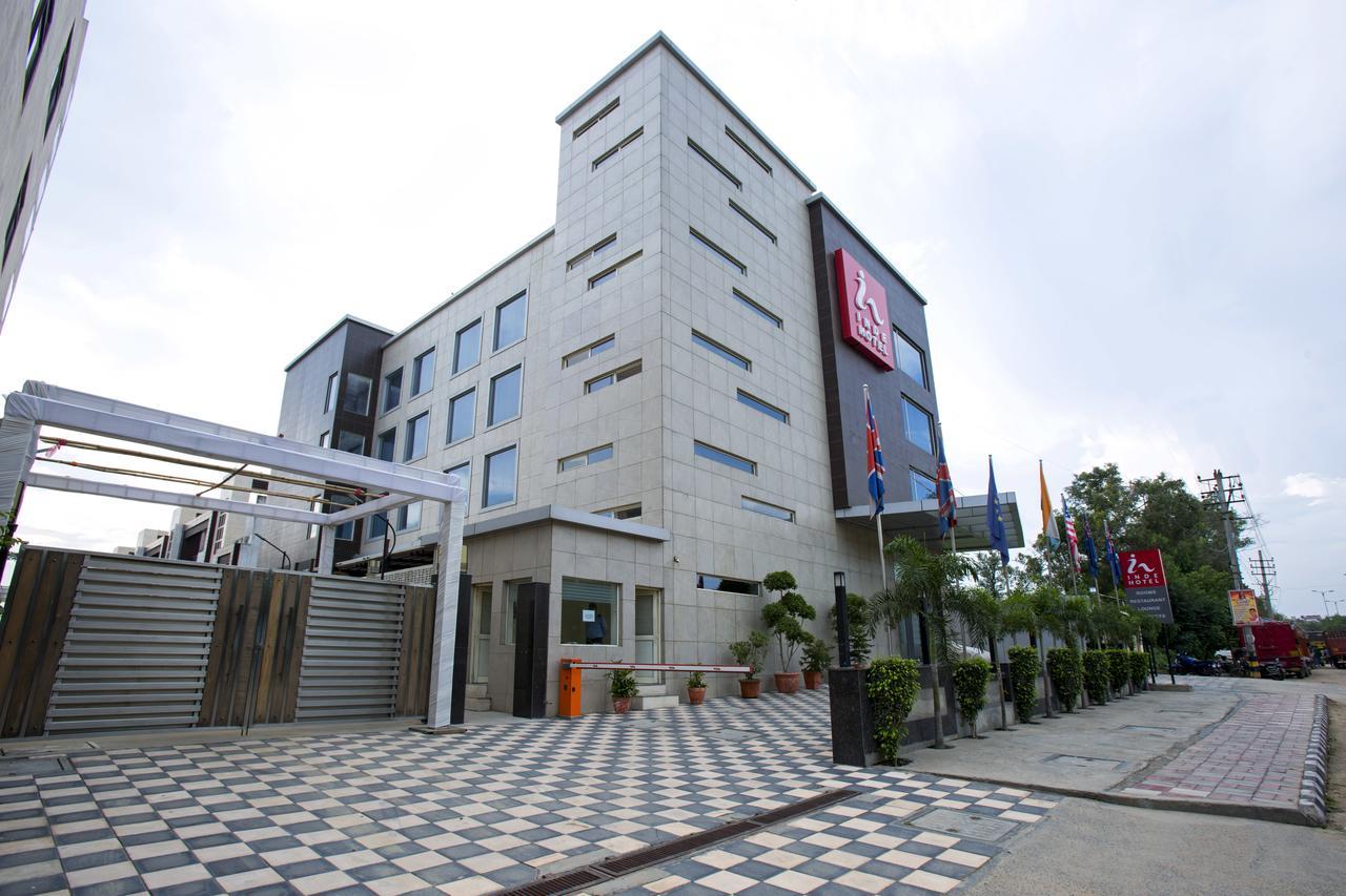 Inde Hotel Chattarpur 新德里 外观 照片