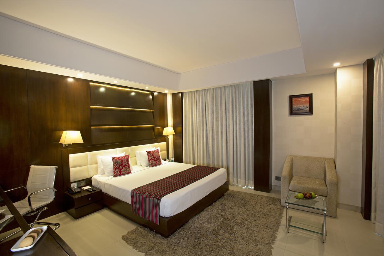 Inde Hotel Chattarpur 新德里 外观 照片
